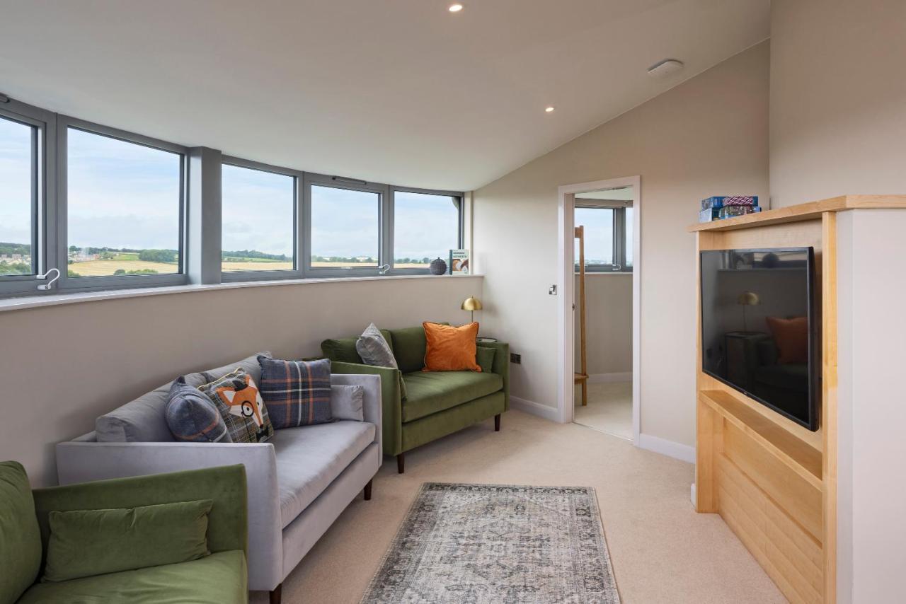 Luxury Converted Water Tower In Yorkshire Holiday home *